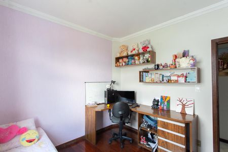 Apartamento à venda com 160m², 4 quartos e 2 vagasQuarto 2