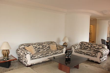 Sala de apartamento para alugar com 3 quartos, 184m² em Gonzaga, Santos