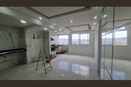 Sala com cozinha e espaço gourmet de apartamento para alugar com 2 quartos, 59m² em Picanço, Guarulhos