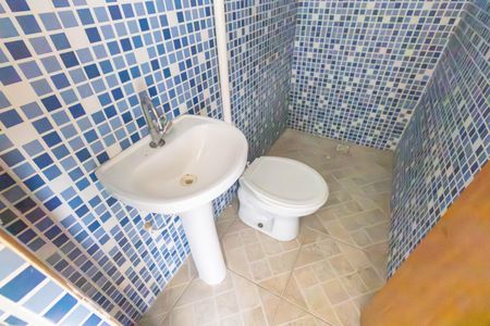 Banheiro de kitnet/studio para alugar com 1 quarto, 30m² em Guaratiba, Rio de Janeiro