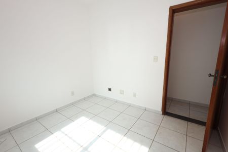 Quarto 1 de apartamento para alugar com 3 quartos, 80m² em Jardim América, Goiânia