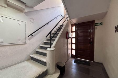 Apartamento à venda com 79m², 2 quartos e sem vagaHall de entrada