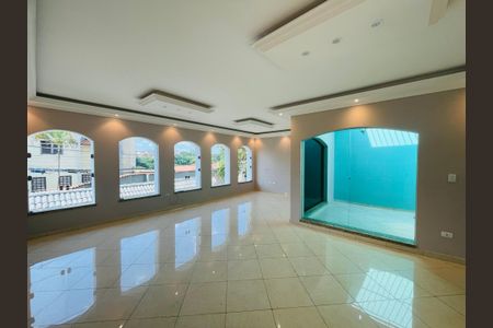 Sala de casa à venda com 3 quartos, 340m² em Vila Rosalia, Guarulhos