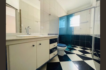 Casa à venda com 340m², 3 quartos e 4 vagas Casa à venda com 340m², 3 quartos e 4 vagasBanheiro 1