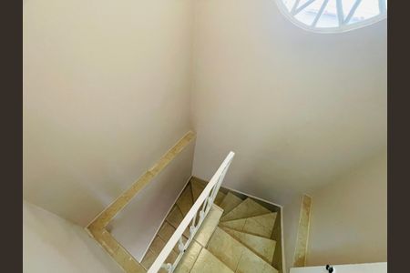 Casa à venda com 340m², 3 quartos e 4 vagas Casa à venda com 340m², 3 quartos e 4 vagasAcesso garagem