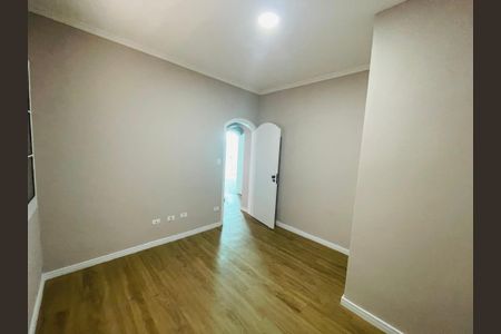 Casa à venda com 340m², 3 quartos e 4 vagas Casa à venda com 340m², 3 quartos e 4 vagasQuarto 1