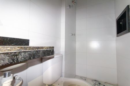 Apartamento à venda com 37m², 2 quartos e sem vaga Apartamento à venda com 37m², 2 quartos e sem vagaBanheiro