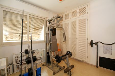 Apartamento à venda com 220m², 3 quartos e 1 vaga Apartamento à venda com 220m², 3 quartos e 1 vagaQuarto 1