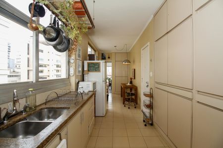 Apartamento à venda com 220m², 3 quartos e 1 vaga Apartamento à venda com 220m², 3 quartos e 1 vagaCozinha