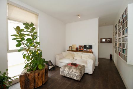 Apartamento à venda com 220m², 3 quartos e 1 vaga Apartamento à venda com 220m², 3 quartos e 1 vagaSala de Estar e Jantar