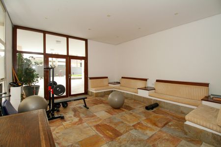 Apartamento à venda com 220m², 3 quartos e 1 vaga Apartamento à venda com 220m², 3 quartos e 1 vagaÁrea Comum - Salão de Festas