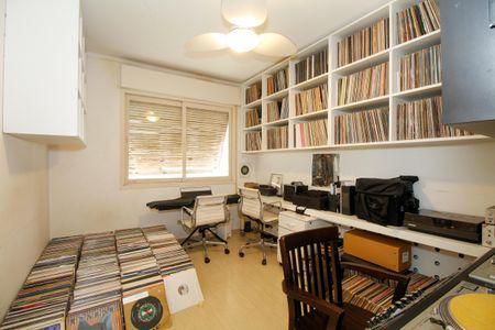 Apartamento à venda com 220m², 3 quartos e 1 vaga Apartamento à venda com 220m², 3 quartos e 1 vagaQuarto 2