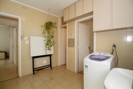 Apartamento à venda com 220m², 3 quartos e 1 vaga Apartamento à venda com 220m², 3 quartos e 1 vagaÁrea de Serviço