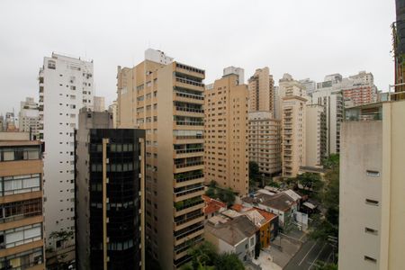 Apartamento à venda com 220m², 3 quartos e 1 vaga Apartamento à venda com 220m², 3 quartos e 1 vagaVista da Varanda