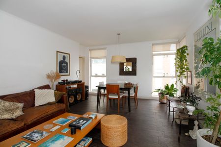 Apartamento à venda com 220m², 3 quartos e 1 vaga Apartamento à venda com 220m², 3 quartos e 1 vagaSala de Estar e Jantar