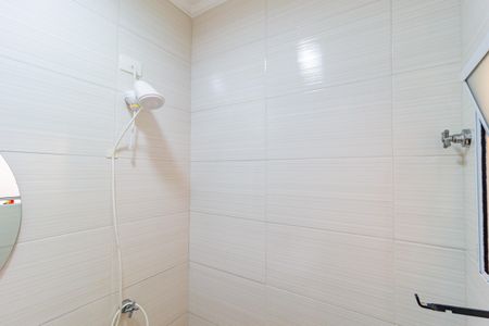 Casa à venda com 240m², 2 quartos e 3 vagas Casa à venda com 240m², 2 quartos e 3 vagasDetalhe Banheiro - Espaço Gourmet