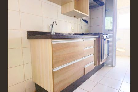 Apartamento à venda com 55m², 2 quartos e 1 vagaCozinha 