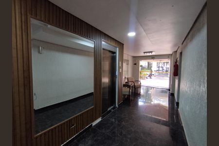 Apartamento à venda com 49m², 2 quartos e 1 vagaHall de entrada