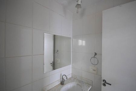 Apartamento para alugar com 64m², 3 quartos e 1 vaga Apartamento para alugar com 64m², 3 quartos e 1 vagaBanheiro da Suíte