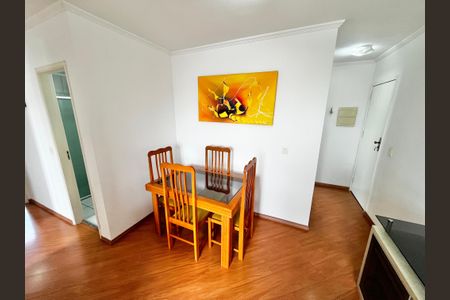 Apartamento para alugar com 70m², 3 quartos e 1 vagaSala