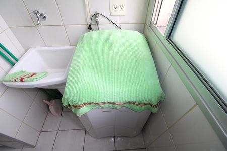 Apartamento para alugar com 70m², 2 quartos e 1 vagaÁrea de Serviço