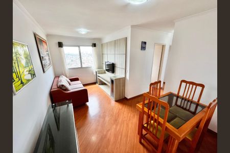 Sala de apartamento para alugar com 3 quartos, 70m² em Vila Basileia, São Paulo