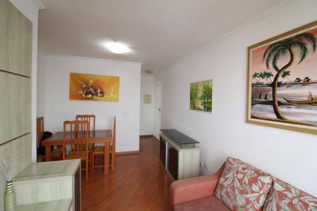 Apartamento para alugar com 70m², 2 quartos e 1 vagaSala