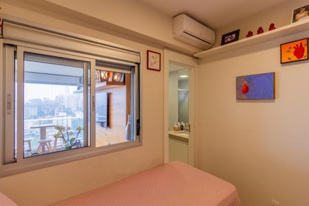 Apartamento à venda com 122m², 3 quartos e 2 vagasSuíte 1