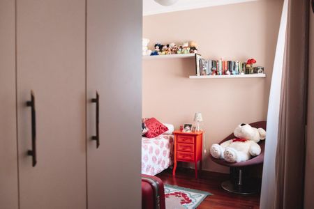 Apartamento à venda com 132m², 4 quartos e 2 vagasQuarto