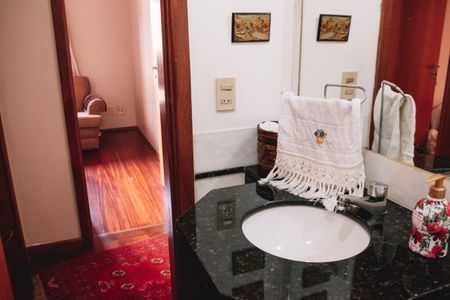 Apartamento à venda com 132m², 4 quartos e 2 vagasLavabo