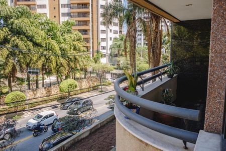 Apartamento à venda com 132m², 4 quartos e 2 vagasVista