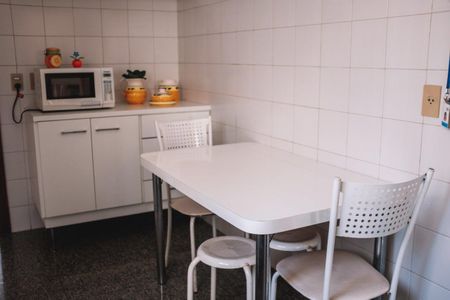 Cozinha de apartamento à venda com 4 quartos, 132m² em Vila Andrade, São Paulo