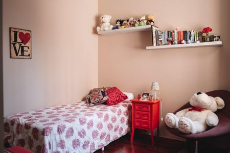 Apartamento à venda com 132m², 4 quartos e 2 vagasQuarto