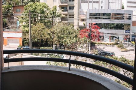 Apartamento à venda com 132m², 4 quartos e 2 vagasVista