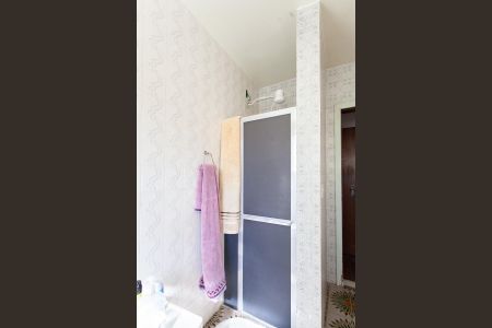 Casa à venda com 239m², 4 quartos e 4 vagas Casa à venda com 239m², 4 quartos e 4 vagasBanheiro Social