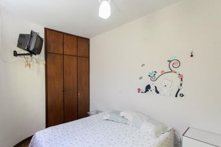 Casa à venda com 239m², 4 quartos e 4 vagas Casa à venda com 239m², 4 quartos e 4 vagasQuarto 1