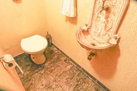 Casa de condomínio para alugar com 700m², 3 quartos e 3 vagas Casa de condomínio para alugar com 700m², 3 quartos e 3 vagasLavabo