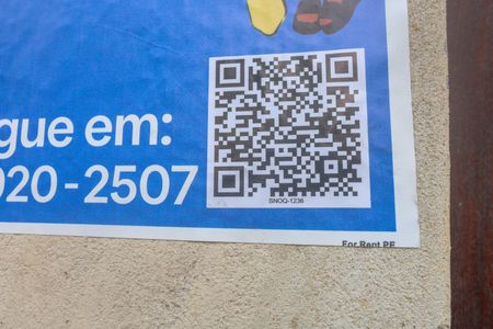 Casa de condomínio para alugar com 700m², 3 quartos e 3 vagas Casa de condomínio para alugar com 700m², 3 quartos e 3 vagasPlaca