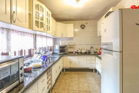 Casa de condomínio para alugar com 700m², 3 quartos e 3 vagas Casa de condomínio para alugar com 700m², 3 quartos e 3 vagasCozinha