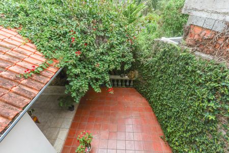 Casa de condomínio para alugar com 700m², 3 quartos e 3 vagas Casa de condomínio para alugar com 700m², 3 quartos e 3 vagasVista da varanda da suíte 2