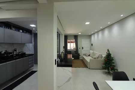 Casa de condomínio à venda com 100m², 3 quartos e 2 vagasSala/Cozinha