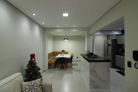 Casa de condomínio à venda com 100m², 3 quartos e 2 vagasSala/Cozinha