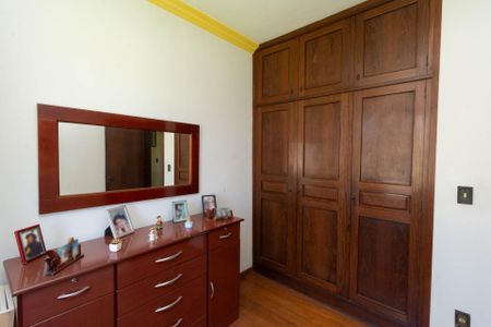 Casa para alugar com 218m², 5 quartos e 3 vagasQuarto 3