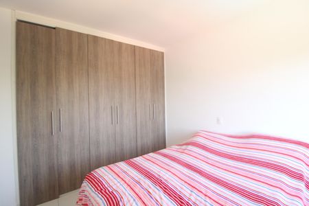 Apartamento à venda com 75m², 2 quartos e 2 vagasSuíte