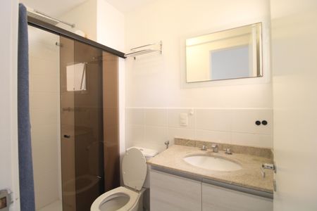 Apartamento à venda com 75m², 2 quartos e 2 vagasBanheiro da suíte