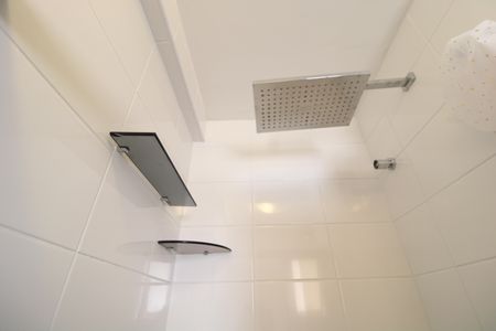 Apartamento à venda com 75m², 2 quartos e 2 vagasBanheiro da suíte