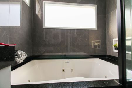 Casa para alugar com 110m², 4 quartos e 4 vagas Casa para alugar com 110m², 4 quartos e 4 vagasBanheiro da Suíte