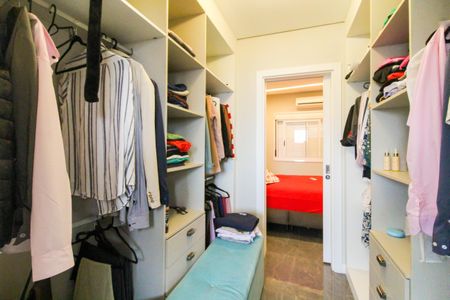 Casa para alugar com 110m², 4 quartos e 4 vagas Casa para alugar com 110m², 4 quartos e 4 vagasCloset Suíte