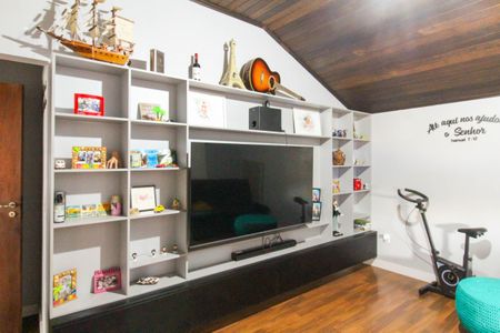 Casa para alugar com 110m², 4 quartos e 4 vagas Casa para alugar com 110m², 4 quartos e 4 vagasSuíte