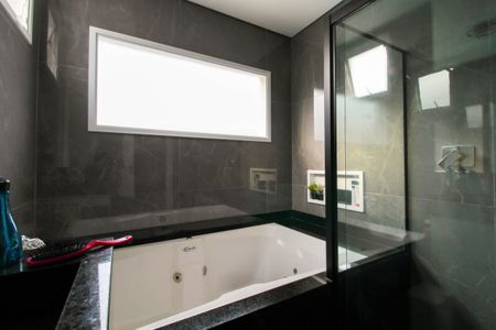 Casa para alugar com 110m², 4 quartos e 4 vagas Casa para alugar com 110m², 4 quartos e 4 vagasBanheiro da Suíte